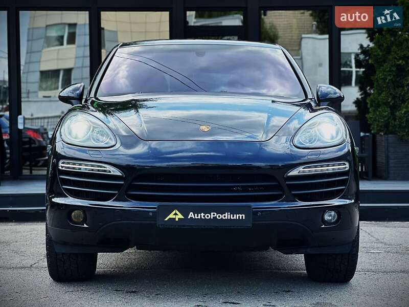 Внедорожник / Кроссовер Porsche Cayenne 2013 в Киеве