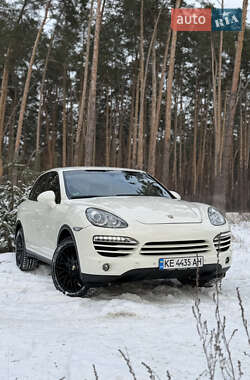 Внедорожник / Кроссовер Porsche Cayenne 2011 в Киеве