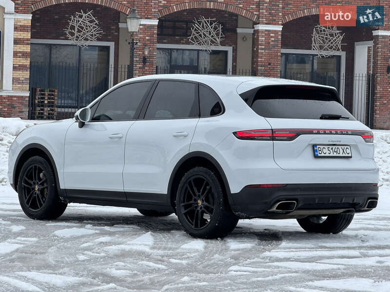 Внедорожник / Кроссовер Porsche Cayenne 2018 в Киеве