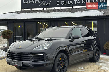 Внедорожник / Кроссовер Porsche Cayenne 2019 в Львове