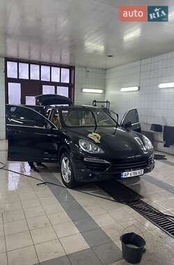 Позашляховик / Кросовер Porsche Cayenne 2013 в Запоріжжі