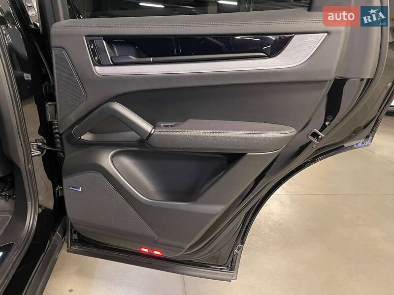 Внедорожник / Кроссовер Porsche Cayenne 2023 в Киеве фото 50 Внедорожник / Кроссовер Porsche Cayenne 2023 в Киеве