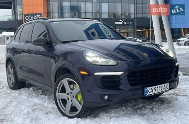Внедорожник / Кроссовер Porsche Cayenne 2016 в Киеве