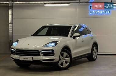 Внедорожник / Кроссовер Porsche Cayenne 2019 в Киеве
