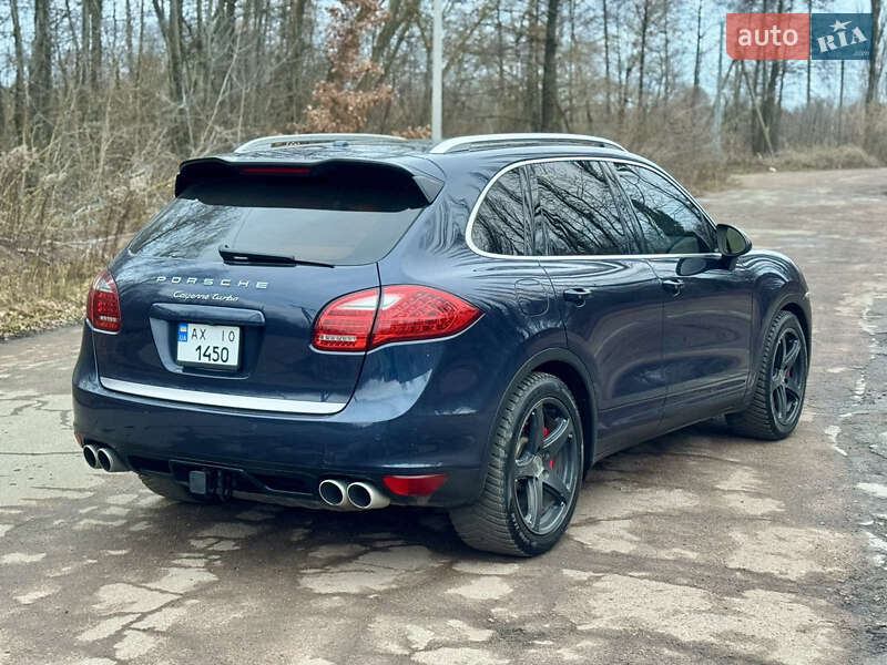 Внедорожник / Кроссовер Porsche Cayenne 2010 в Житомире
