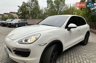 Внедорожник / Кроссовер Porsche Cayenne 2014 в Днепре