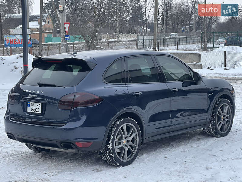 Внедорожник / Кроссовер Porsche Cayenne 2012 в Виннице