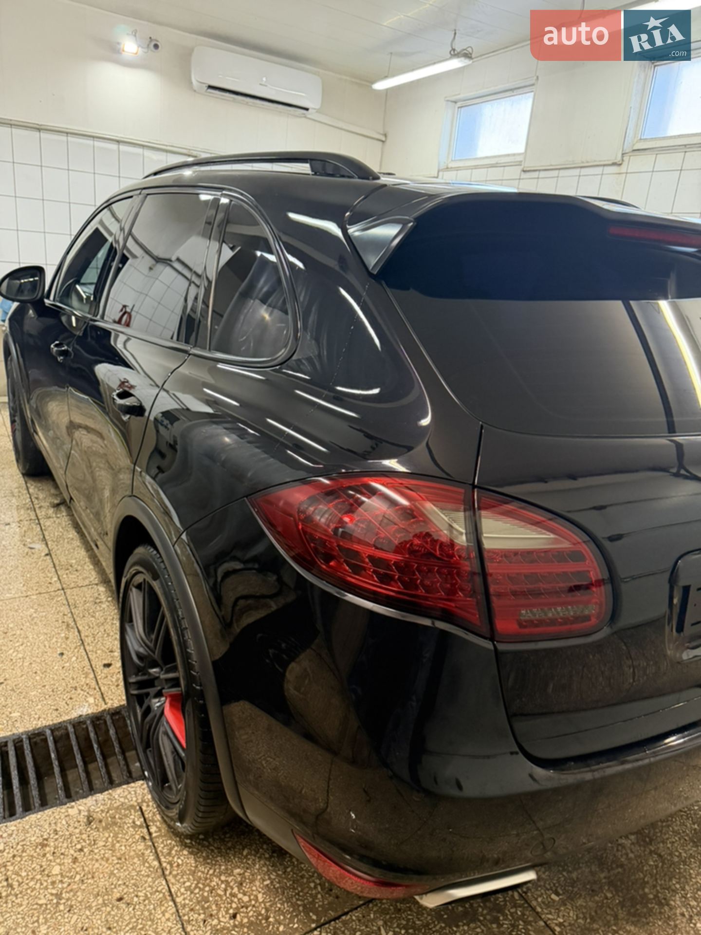2010 Porsche Cayenne - мініатюра 10