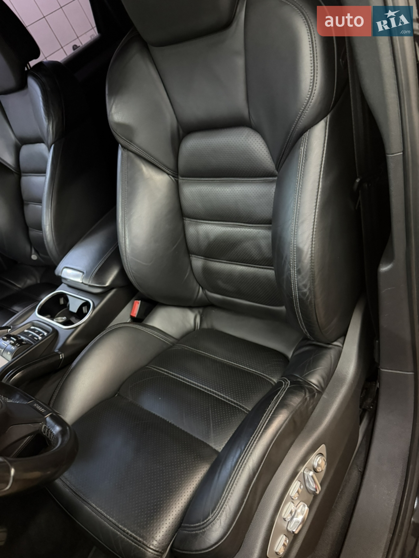 2010 Porsche Cayenne - мініатюра 15
