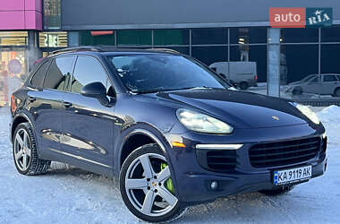 Внедорожник / Кроссовер Porsche Cayenne 2016 в Киеве