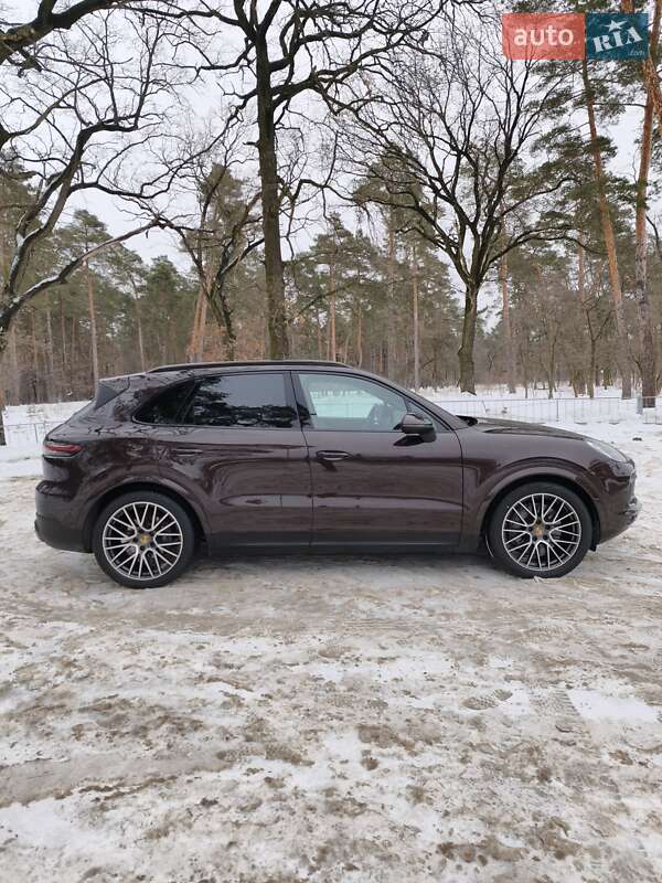Внедорожник / Кроссовер Porsche Cayenne 2019 в Киеве фото 24 Внедорожник / Кроссовер Porsche Cayenne 2019 в Киеве