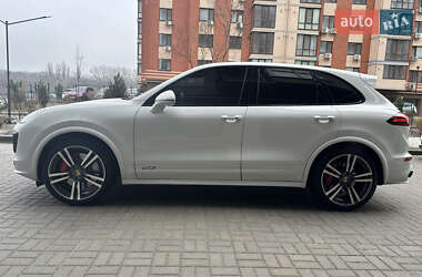 Позашляховик / Кросовер Porsche Cayenne 2016 в Дніпрі