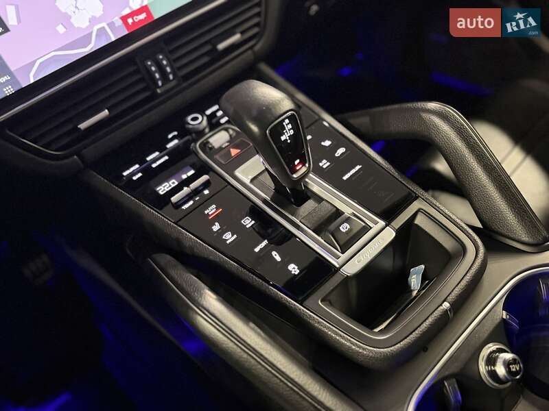 Внедорожник / Кроссовер Porsche Cayenne 2018 в Одессе