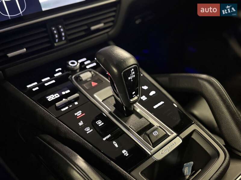 Внедорожник / Кроссовер Porsche Cayenne 2018 в Одессе