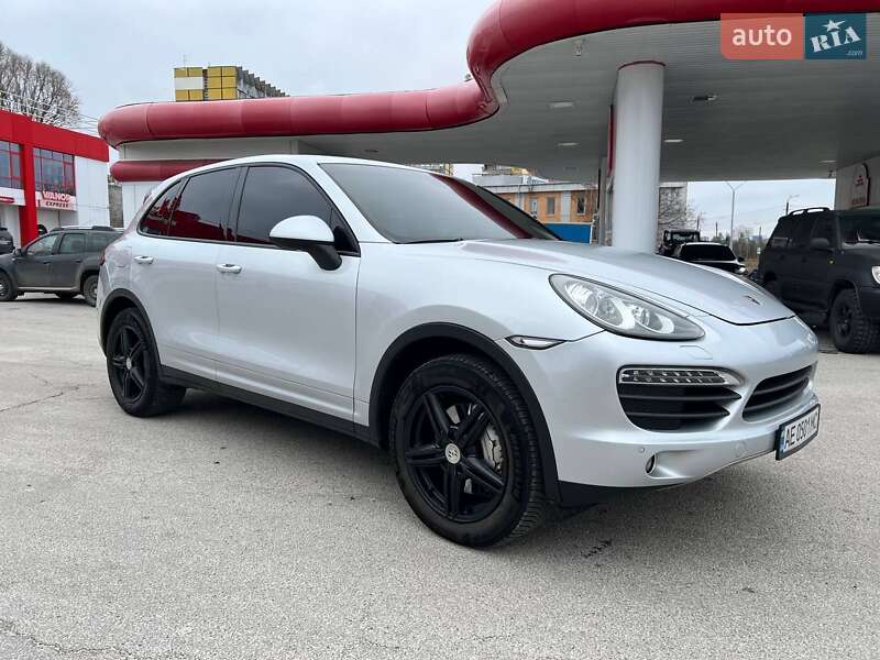 Внедорожник / Кроссовер Porsche Cayenne 2010 в Днепре