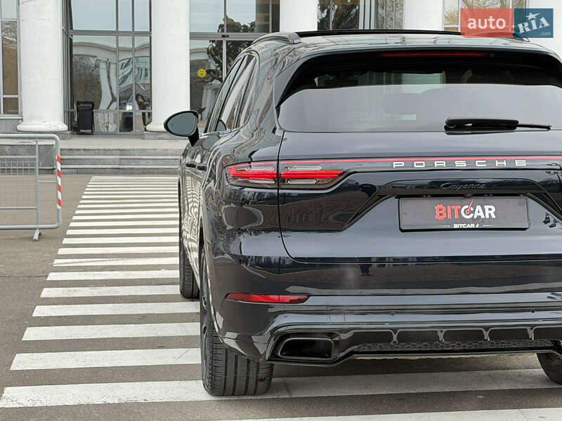 Внедорожник / Кроссовер Porsche Cayenne 2019 в Одессе