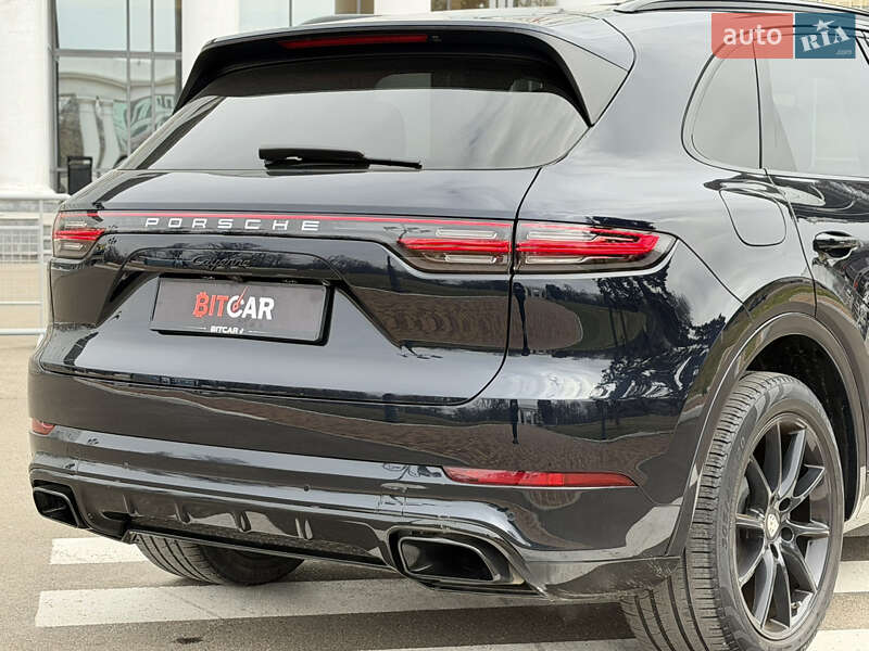 Внедорожник / Кроссовер Porsche Cayenne 2019 в Одессе