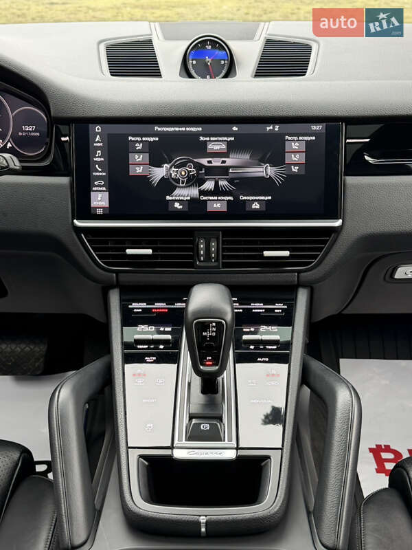 Внедорожник / Кроссовер Porsche Cayenne 2019 в Одессе