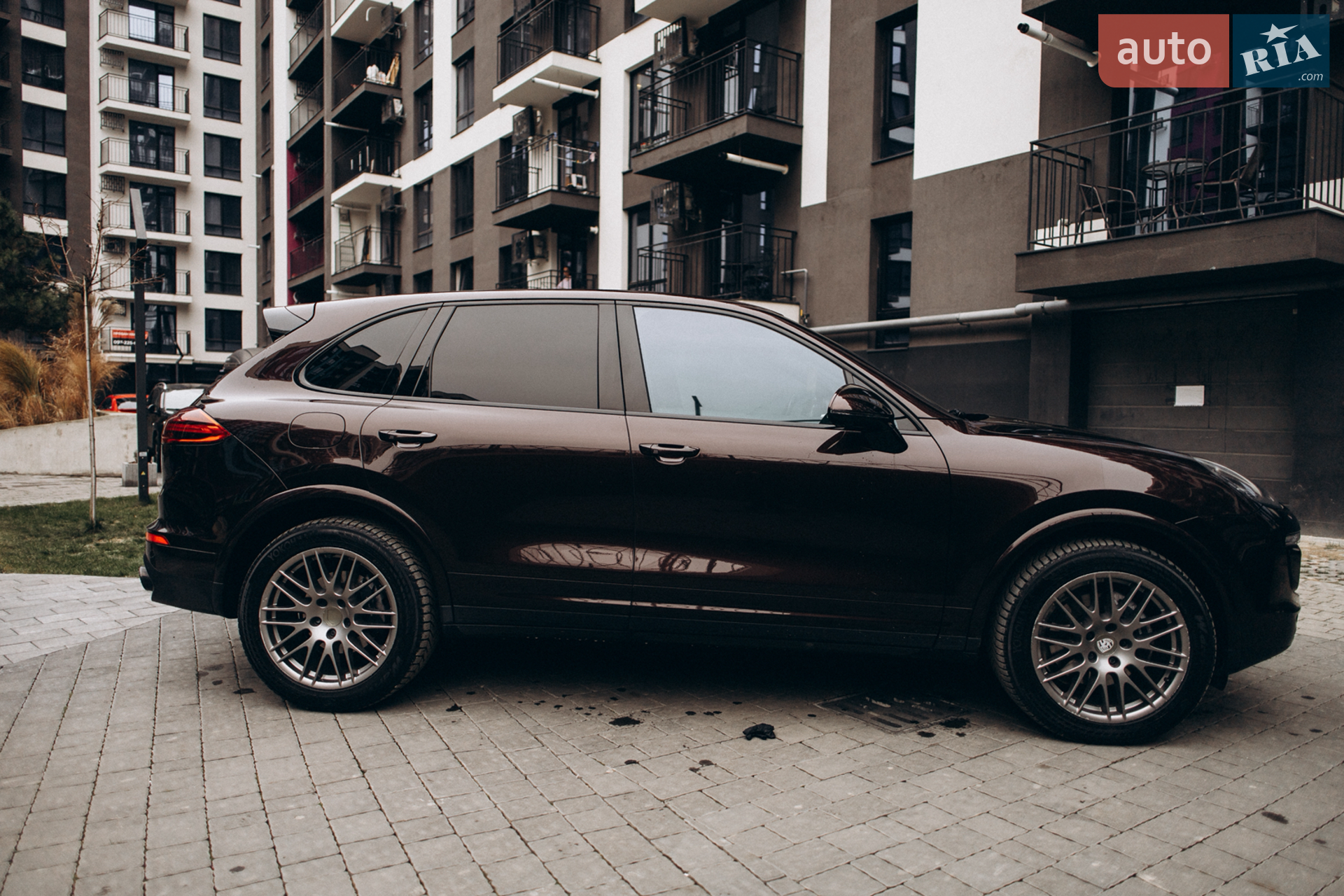 2016 Porsche Cayenne - мініатюра 14
