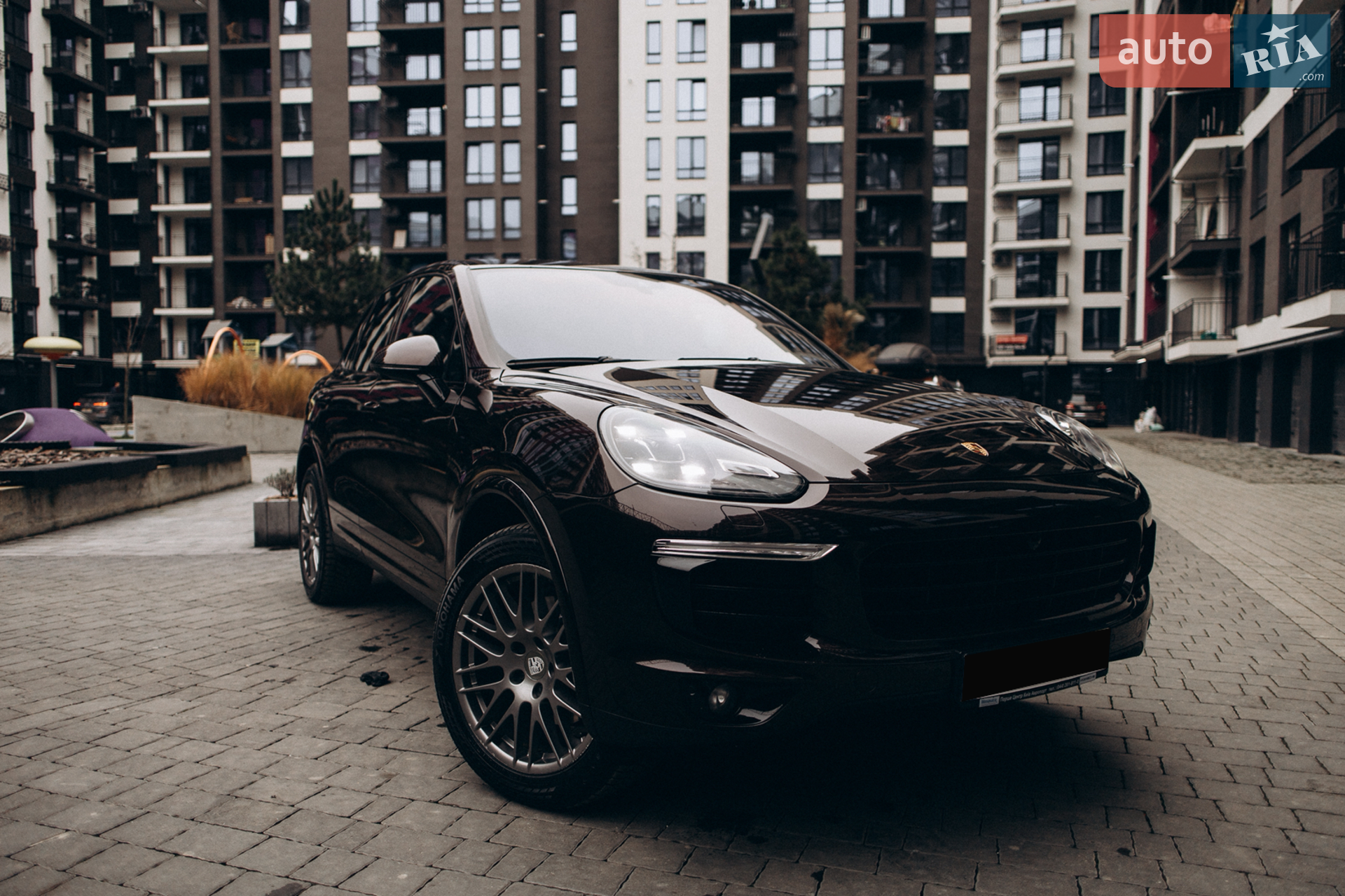 2016 Porsche Cayenne - мініатюра 8