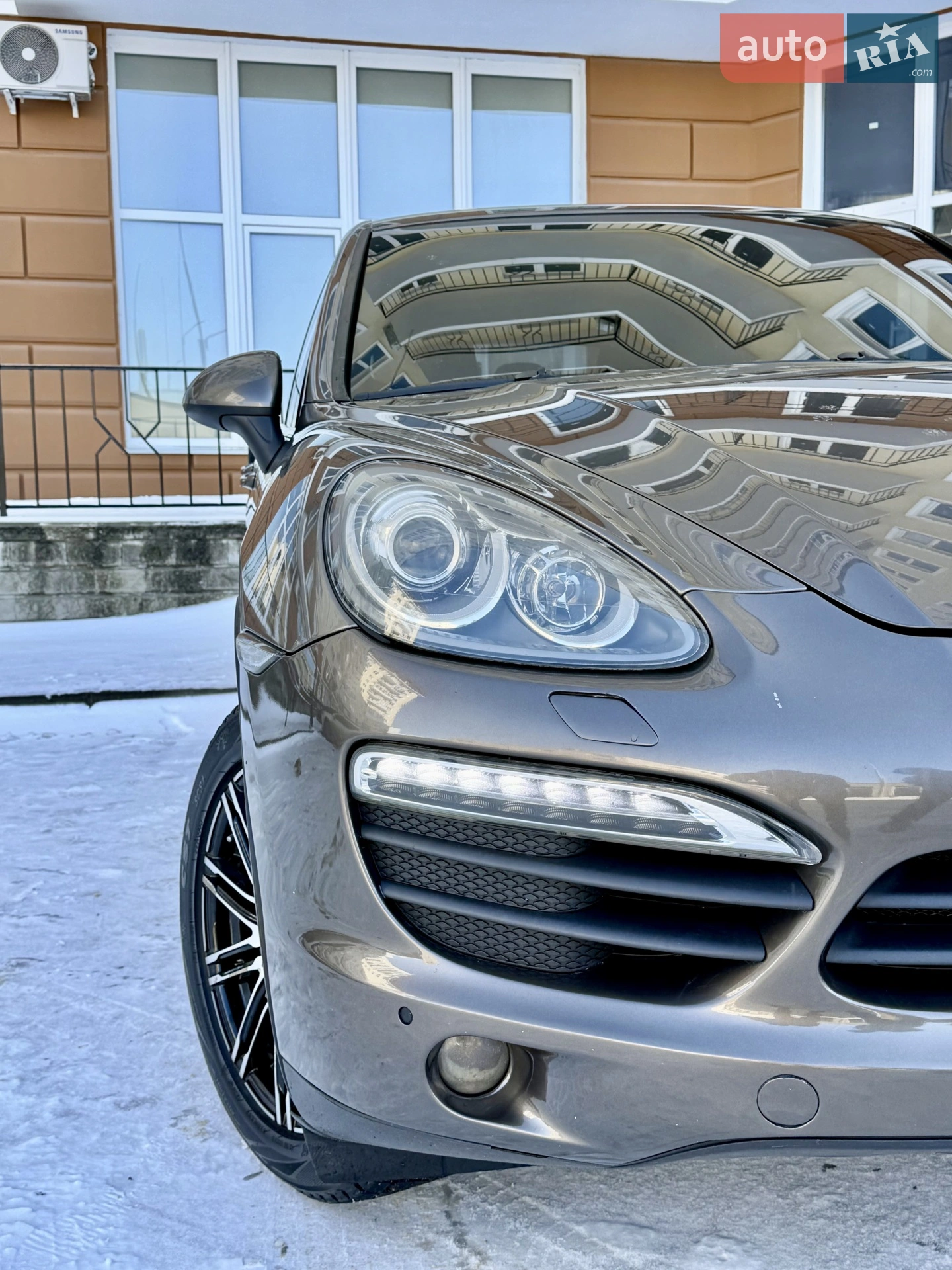 2011 Porsche Cayenne - мініатюра 17