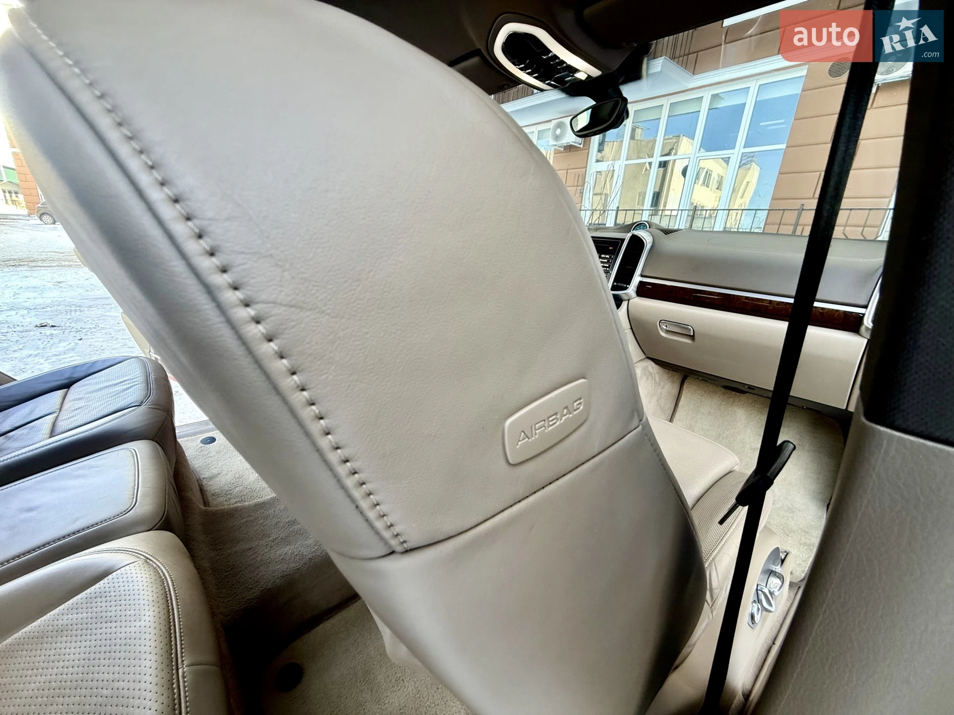 2011 Porsche Cayenne - мініатюра 55