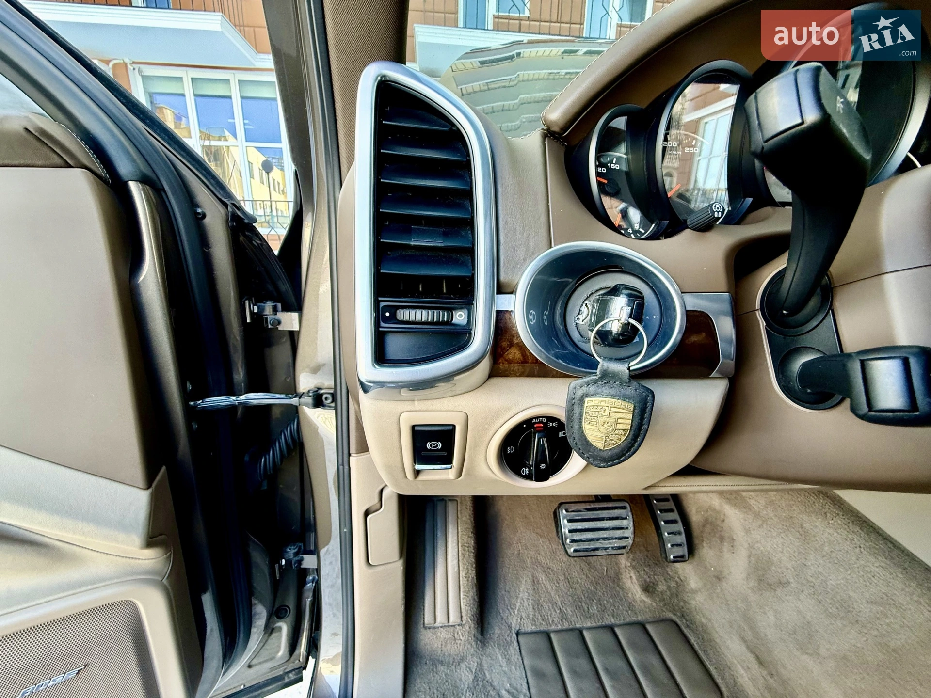 2011 Porsche Cayenne - мініатюра 85
