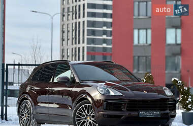 Внедорожник / Кроссовер Porsche Cayenne 2019 в Киеве