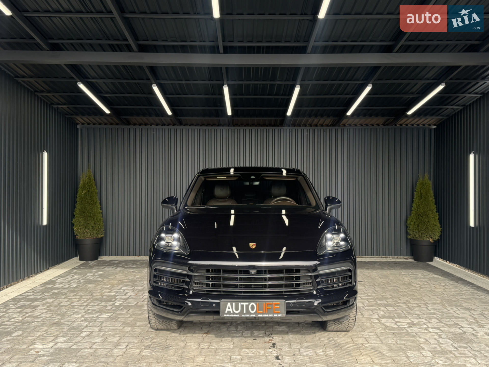2018 Porsche Cayenne - мініатюра 2