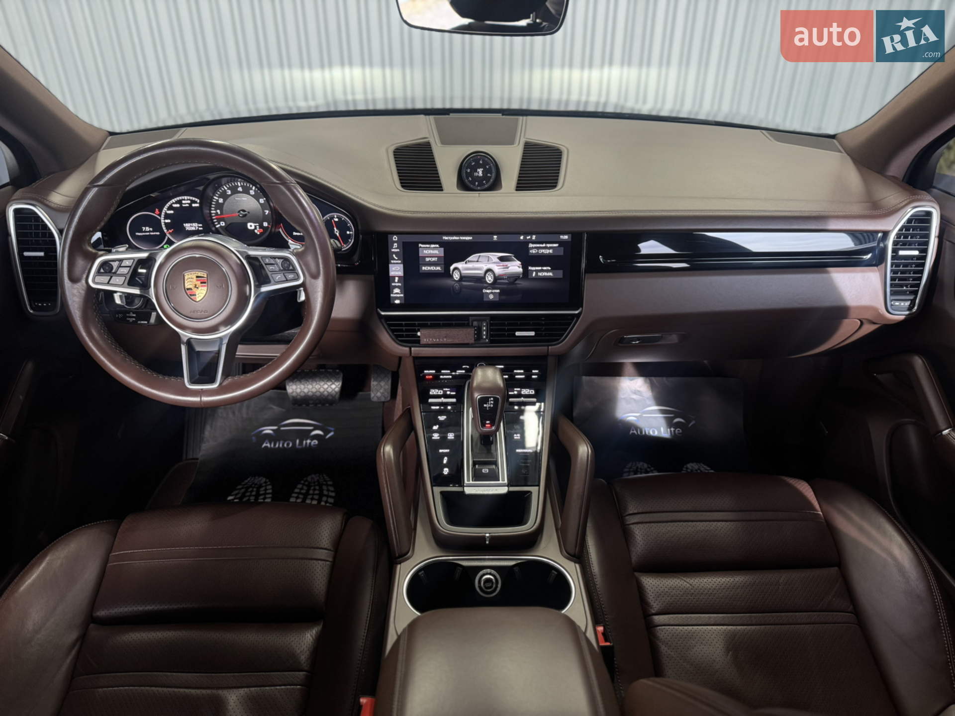 2018 Porsche Cayenne - мініатюра 34