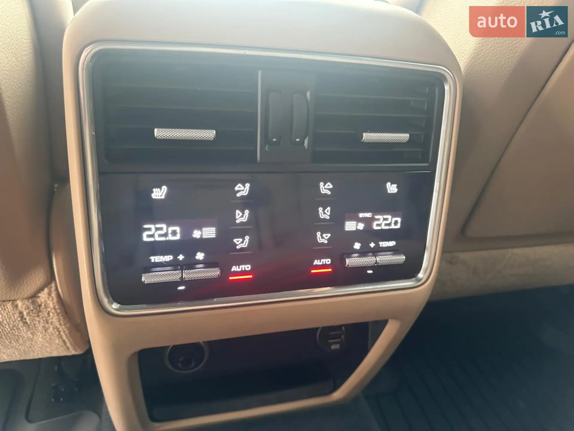 2019 Porsche Cayenne - мініатюра 13