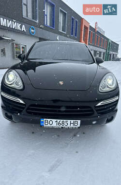 Внедорожник / Кроссовер Porsche Cayenne 2012 в Тернополе