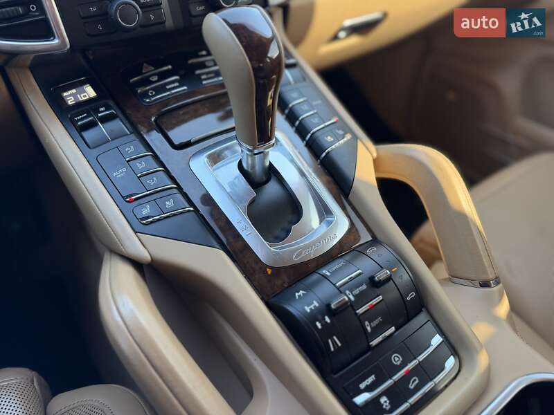 Внедорожник / Кроссовер Porsche Cayenne 2011 в Киеве фото 35 Внедорожник / Кроссовер Porsche Cayenne 2011 в Киеве