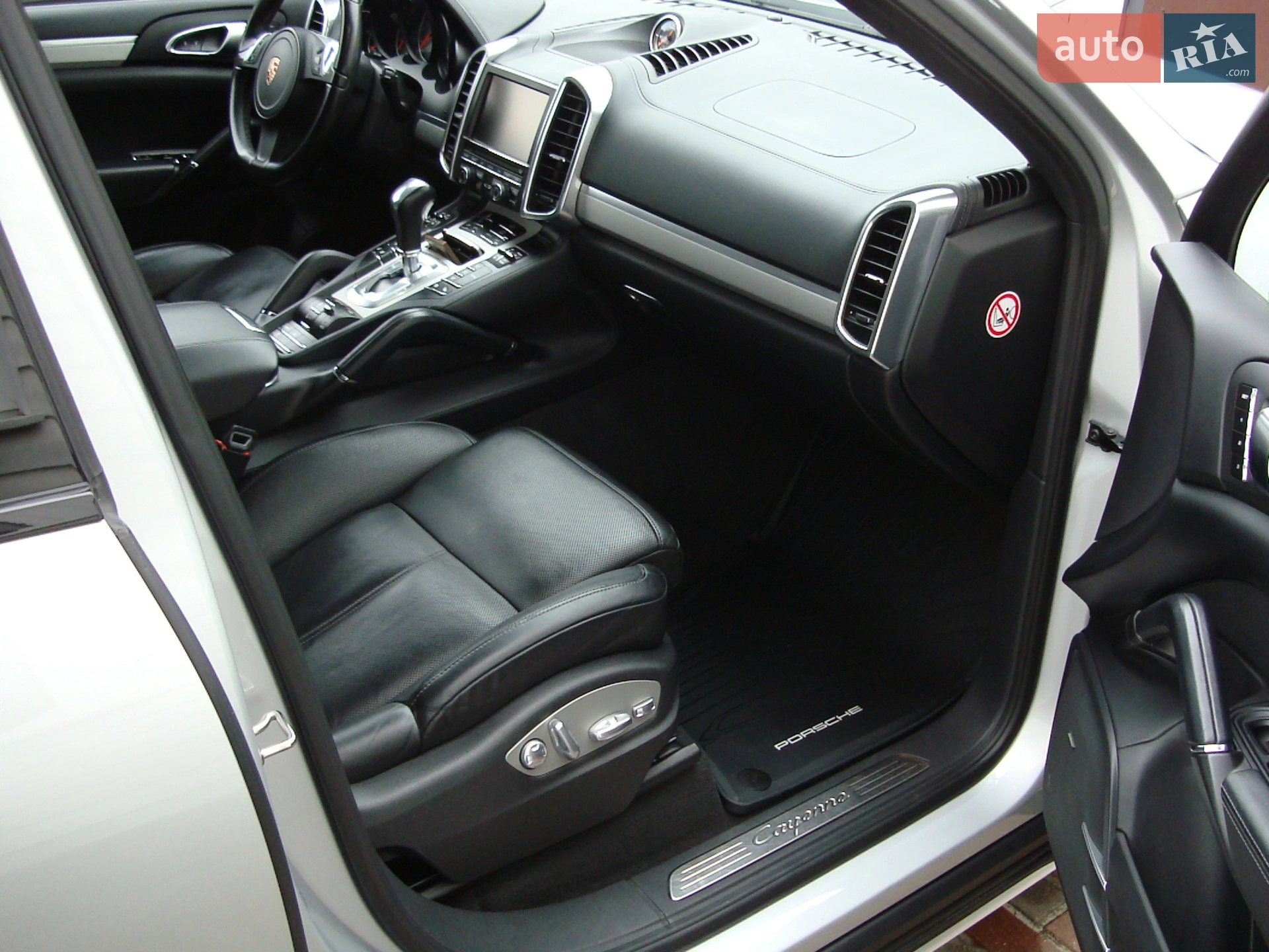 2014 Porsche Cayenne - мініатюра 44