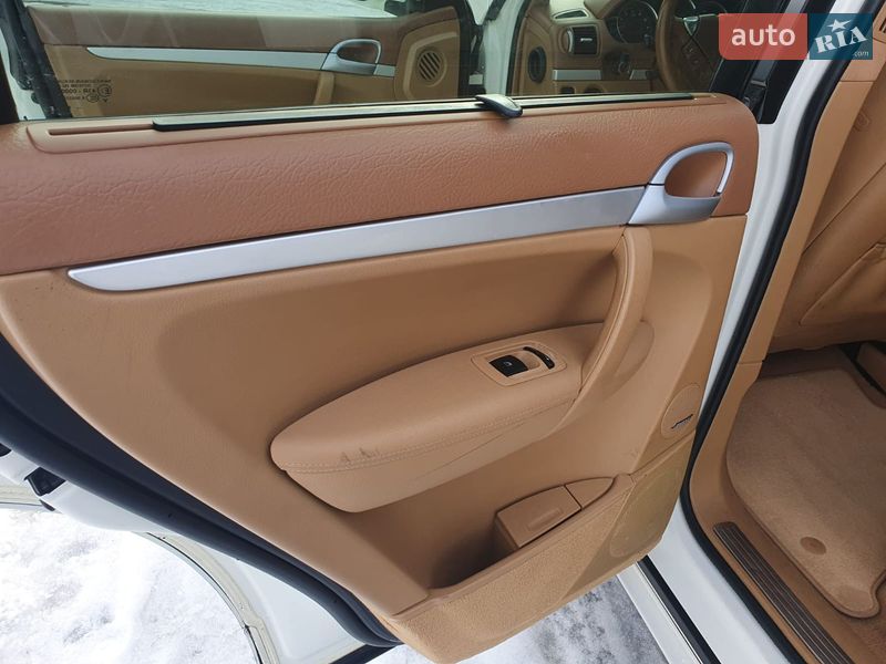 Внедорожник / Кроссовер Porsche Cayenne 2008 в Ракитном фото 9 Внедорожник / Кроссовер Porsche Cayenne 2008 в Ракитном