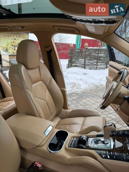 Внедорожник / Кроссовер Porsche Cayenne 2013 в Тернополе