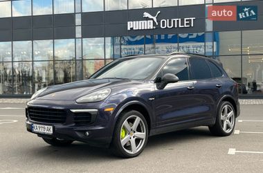 Позашляховик / Кросовер Porsche Cayenne 2016 в Києві
