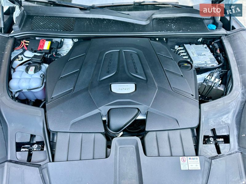 Внедорожник / Кроссовер Porsche Cayenne 2021 в Львове