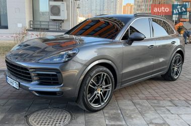 Позашляховик / Кросовер Porsche Cayenne 2020 в Києві