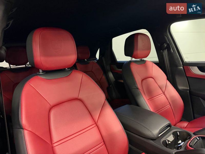 Внедорожник / Кроссовер Porsche Cayenne 2023 в Киеве