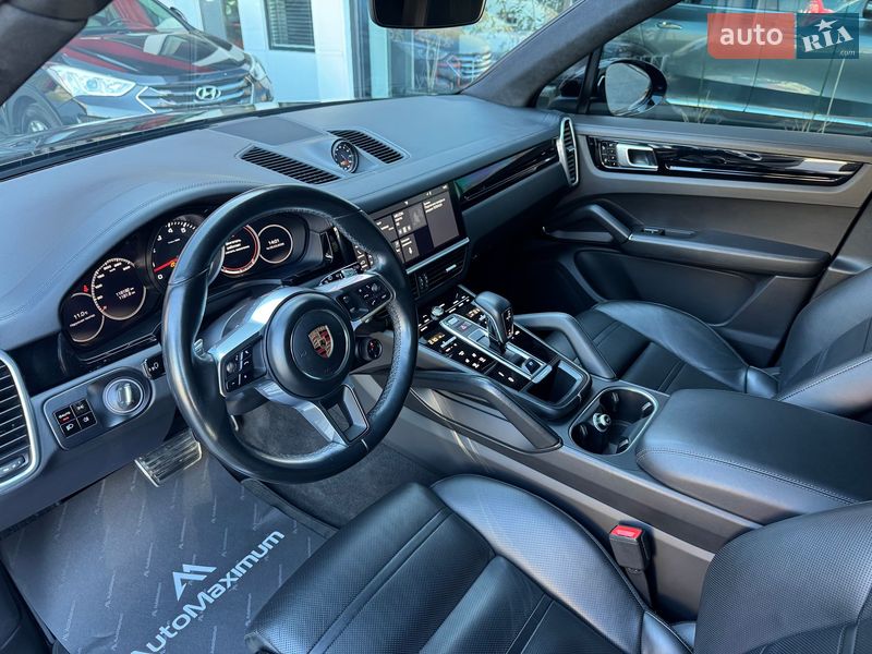 Позашляховик / Кросовер Porsche Cayenne 2017 в Одесі