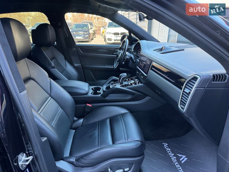 Позашляховик / Кросовер Porsche Cayenne 2017 в Одесі