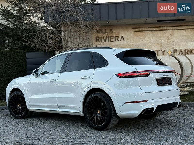 Внедорожник / Кроссовер Porsche Cayenne 2018 в Львове