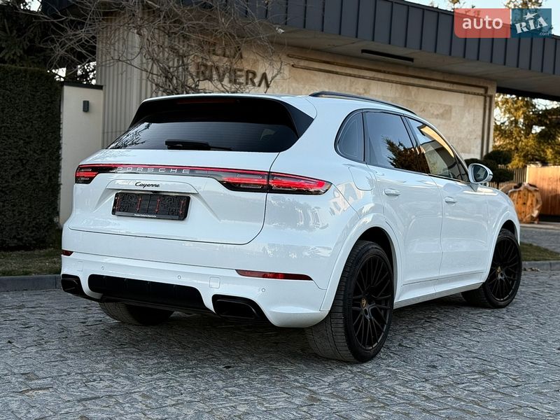 Внедорожник / Кроссовер Porsche Cayenne 2018 в Львове