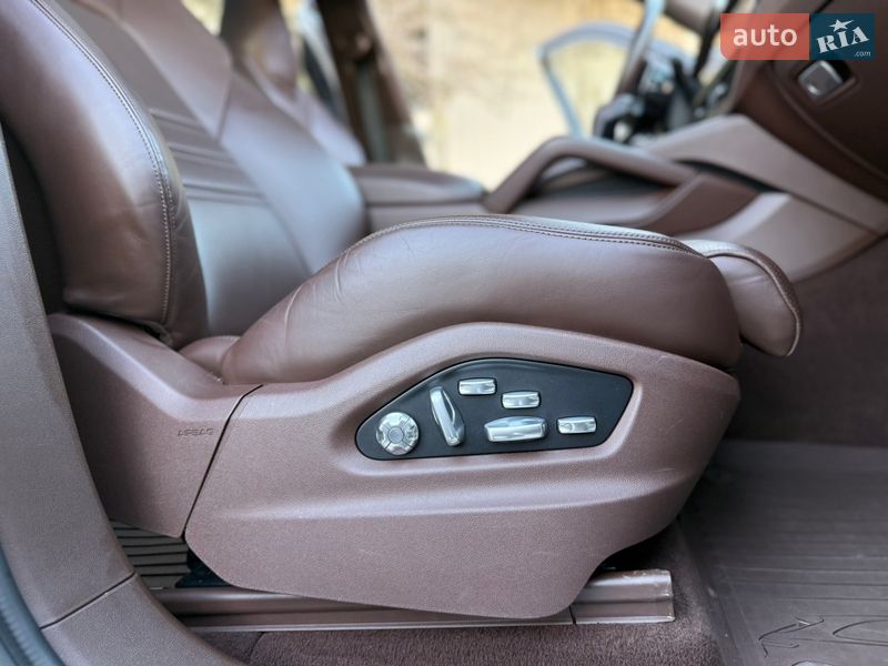 Внедорожник / Кроссовер Porsche Cayenne 2018 в Львове