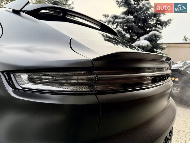 Внедорожник / Кроссовер Porsche Cayenne 2024 в Киеве