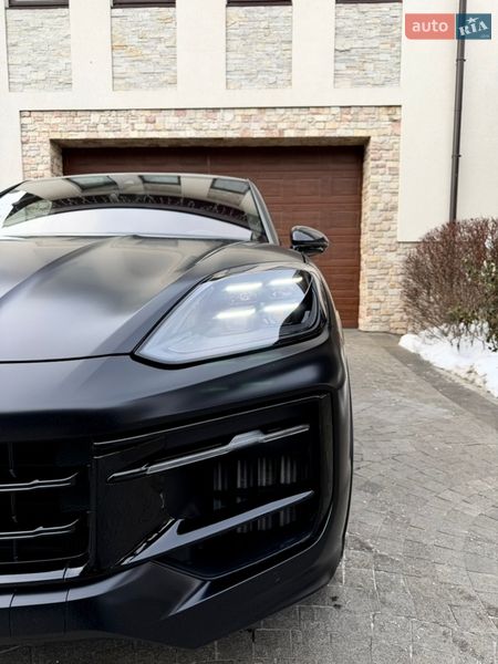 Внедорожник / Кроссовер Porsche Cayenne 2024 в Киеве