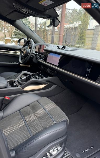 Внедорожник / Кроссовер Porsche Cayenne 2024 в Киеве