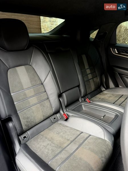 Внедорожник / Кроссовер Porsche Cayenne 2024 в Киеве