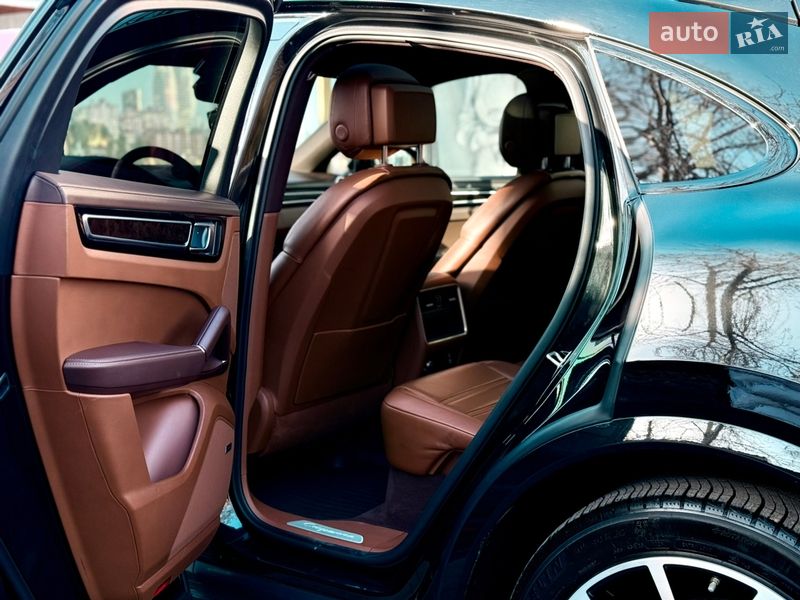 Позашляховик / Кросовер Porsche Cayenne 2022 в Дніпрі